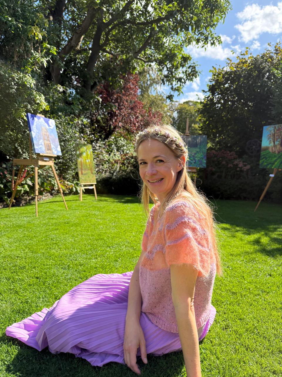 Marie-Renée Blom in haar tuin
